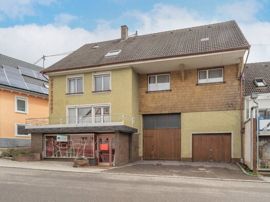 Haus zum Kauf 225.000 € 5 Zimmer 171,4 m² 710 m² Grundstück Leipferdingen Geisingen / Leipferdingen 78187