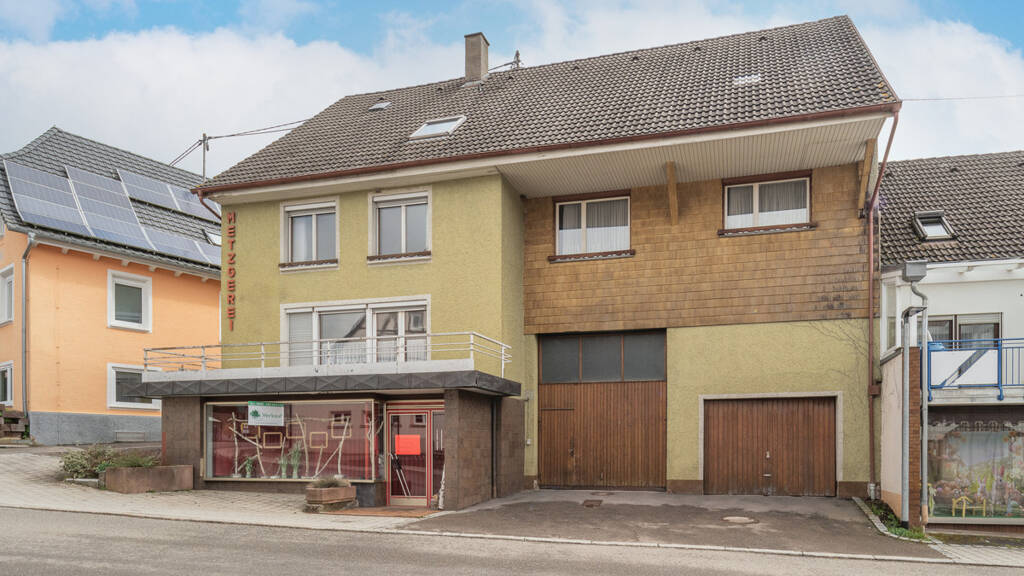 Haus zum Kauf 199.900 € 5 Zimmer 171,4 m² 710 m² Grundstück Leipferdingen Geisingen / Leipferdingen 78187
