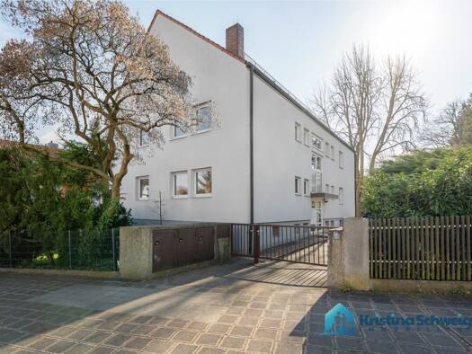 Mehrfamilienhaus zum Kauf als Kapitalanlage geeignet 1.350.000 € 16 Zimmer 422,9 m² 979 m² Grundstück Erlenstegen Nürnberg 90491