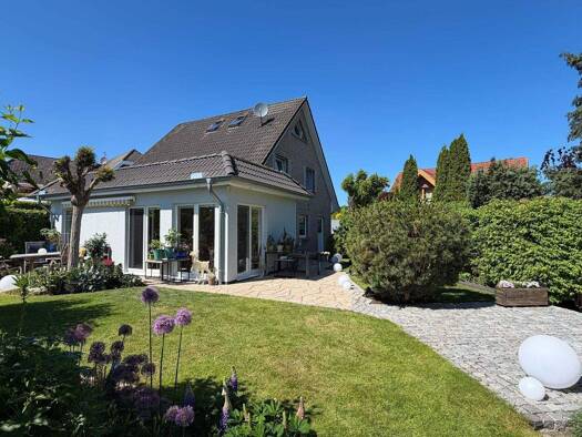 Einfamilienhaus zum Kauf 738.000 € 6 Zimmer 200 m² 700 m² Grundstück frei ab sofort Groß Sarau 23627