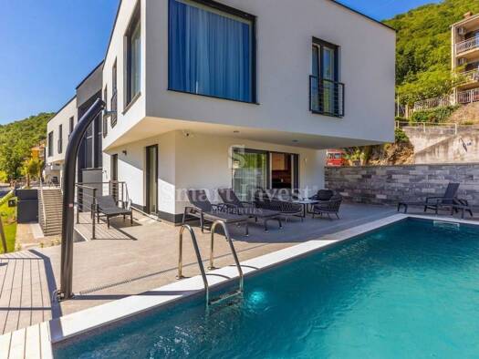 Haus zum Kauf 9 Zimmer 430 m² Moscenicka Draga