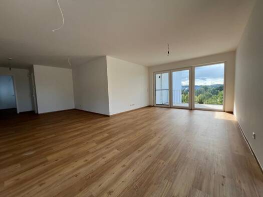 Wohnung zur Miete 900 € 2 Zimmer 81,6 m² 2. Geschoss Feuchtwangen 91555