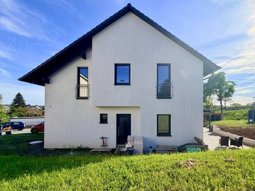 Doppelhaushälfte zum Kauf 400.000 € 4 Zimmer 110 m² 495,5 m² Grundstück Villingen Hungen 35410