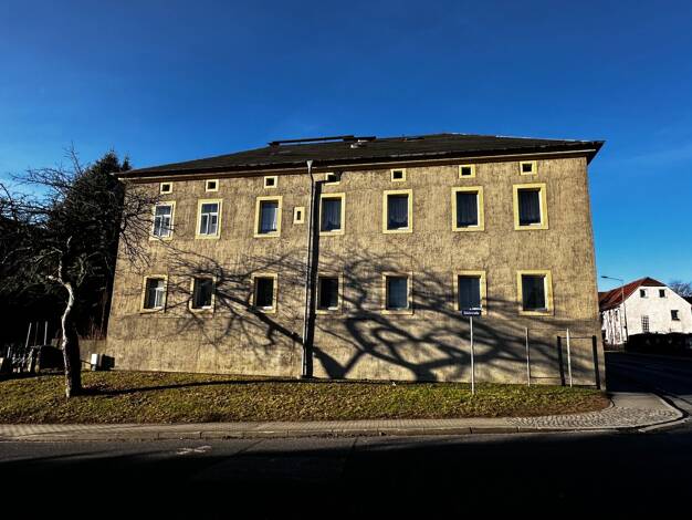 Mehrfamilienhaus zum Kauf 250.000 € 12 Zimmer 700 m² 1.000 m² Grundstück Dresden 01328