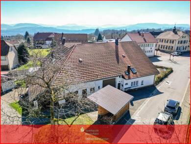 Bauernhaus zum Kauf 320.000 € 9 Zimmer 176 m² 831 m² Grundstück Harpolingen Bad Säckingen 79713