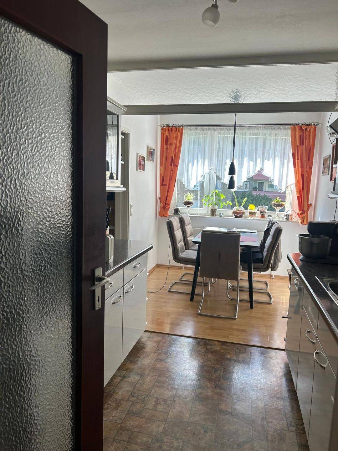 Helle 4-ZKB-Wohnung mit Balkon & Tiefgarage – Provisionsfrei! – Koblenz – Vorschaubild 2