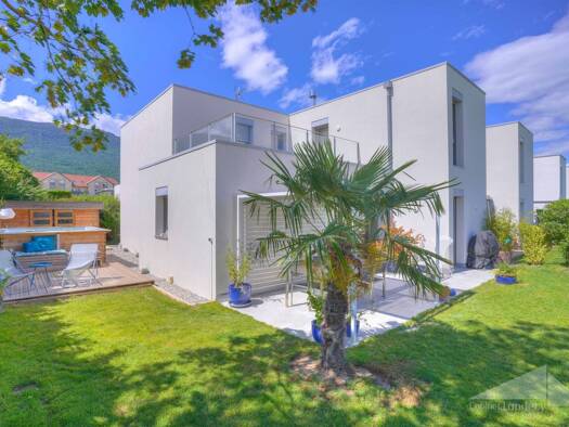 Haus zum Kauf 690.000 € 125 m² 300 m² Grundstück Thoiry 01710