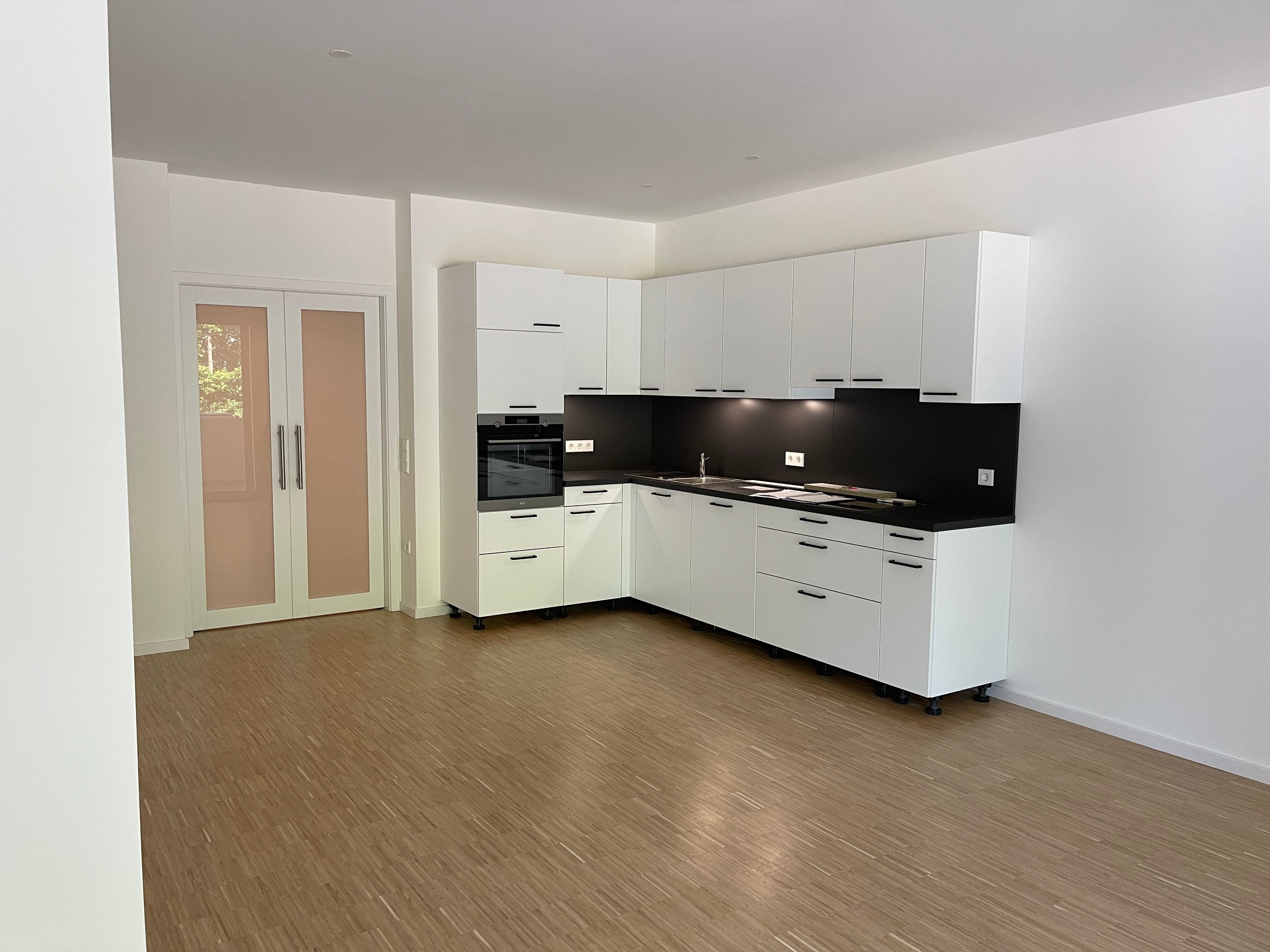 Wohnung zur Miete 1.300 € 4 Zimmer 106 m²<br/>Wohnfläche 2.<br/>Geschoss ab sofort<br/>Verfügbarkeit Weinstockstraße 6 Emmendingen Emmendingen 79312