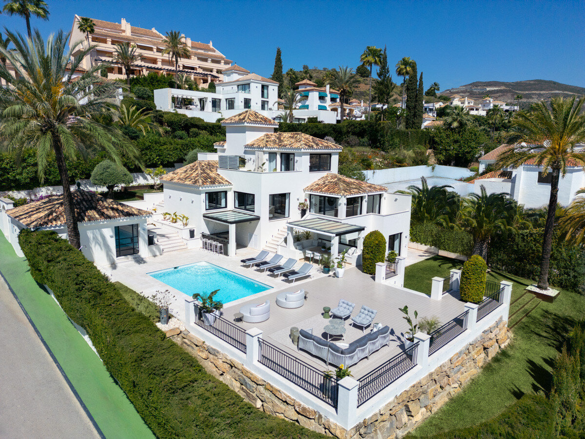 Villa zum Kauf 3.150.000 € 6 Zimmer 239 m²<br/>Wohnfläche 962 m²<br/>Grundstück Nueva Andalucia 29660