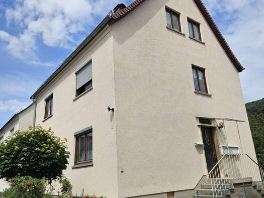 Mehrfamilienhaus zum Kauf provisionsfrei 298.000 € 6 Zimmer 135 m² 378 m² Grundstück Talgraben 22 Geislingen 73312