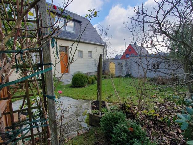 Haus zum Kauf 236.000 € 12 Zimmer 233 m² 813 m² Grundstück Münchberg Münchberg 95213