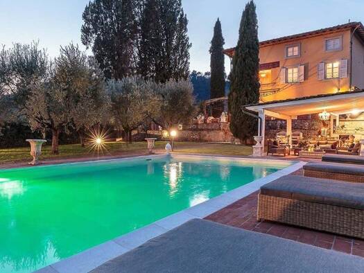 Haus zum Kauf 2.000.000 € 900 m² Lucca 55100