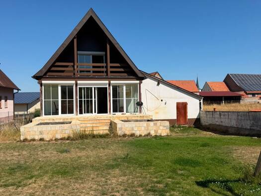 Einfamilienhaus zur Miete 1.890 € 7 Zimmer 200 m² 1.200 m² Grundstück frei ab sofort Geesdorfer Straße 27 Kirchschönbach Prichsenstadt 97357