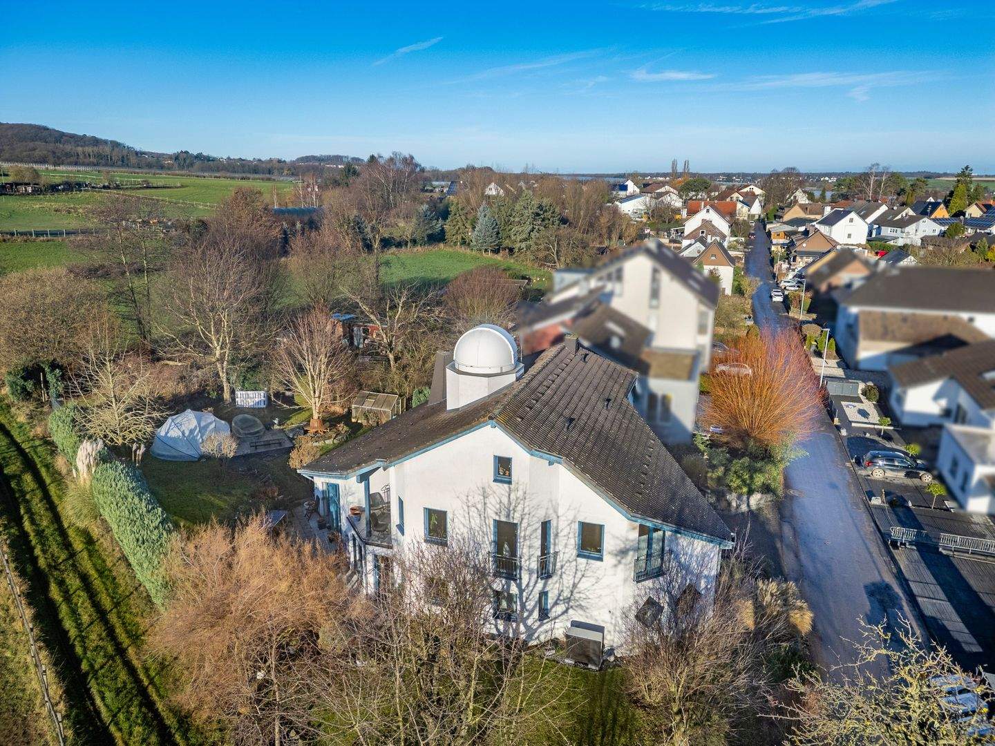 Immobilie in Wachtberg - Großzügiges Wohnhaus in Wachtberg: Naturnah und energieeffizient! - Bild 1