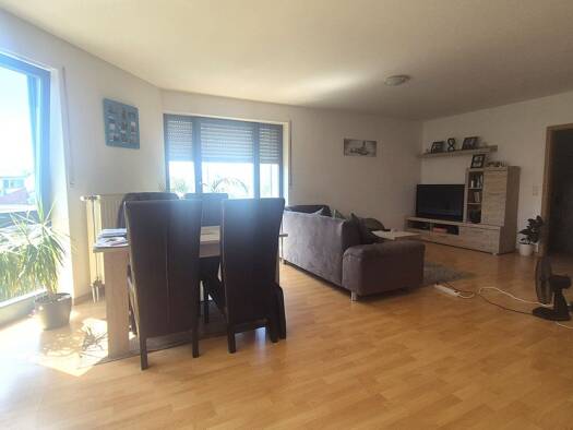 Wohnung zur Miete 600 € 2 Zimmer 64 m² 1. Geschoss frei ab 01.09.2026 Ostend Fulda 36043