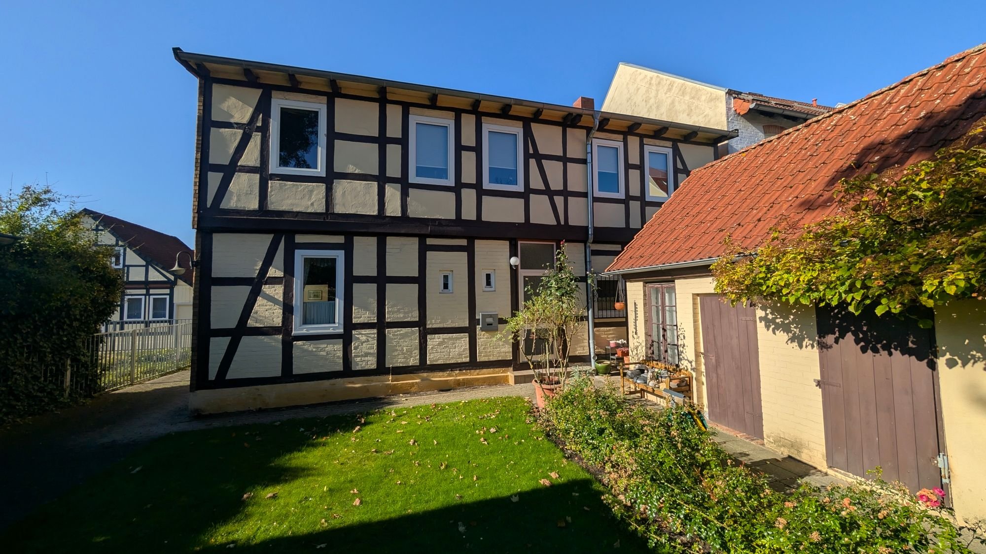 Einfamilienhaus zum Kauf 179.000 € 9 Zimmer 140 m²<br/>Wohnfläche 298 m²<br/>Grundstück Neuenhäusen Celle 29221