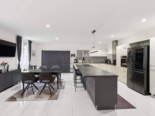 Doppelhaushälfte zum Kauf 1.349.000 € 8 Zimmer 324 m² 394 m² Grundstück Weissenberg Neuss 41462