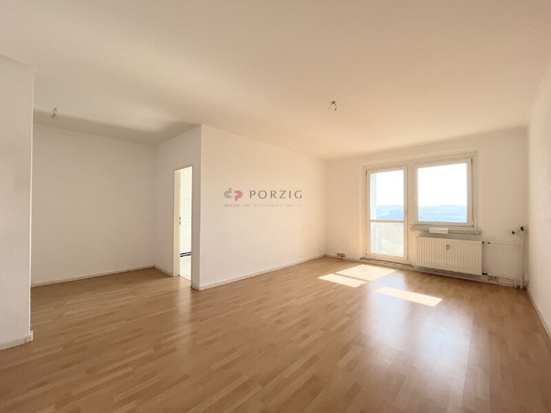 Wohnung zur Miete 275 € 2 Zimmer 55 m²<br/>Wohnfläche 6.<br/>Geschoss Marie-Tilch-Straße 15 Hutholz 645 Chemnitz 09123