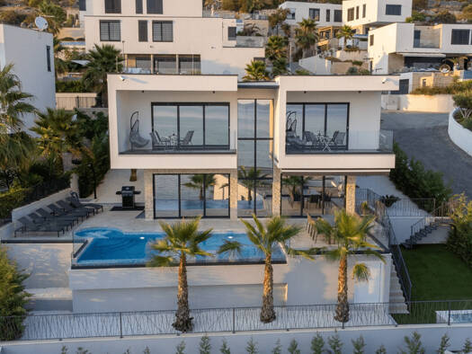 Villa zum Kauf 2.750.000 € 5 Zimmer 370 m² 545 m² Grundstück Split 21000