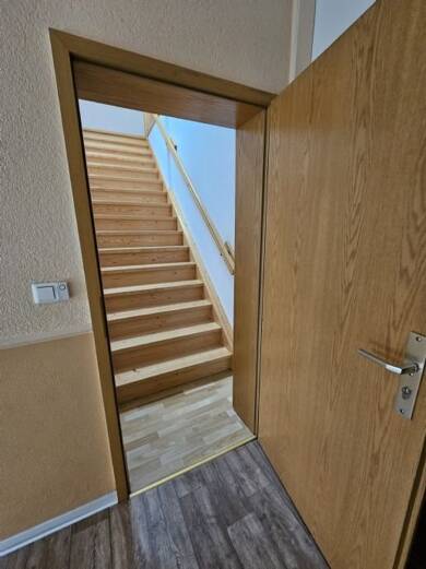 Wohnung zur Miete 400 € 3 Zimmer 75 m² Dachgeschoss, 4. Geschoss Leipziger Straße 10 Döbeln Döbeln 04720