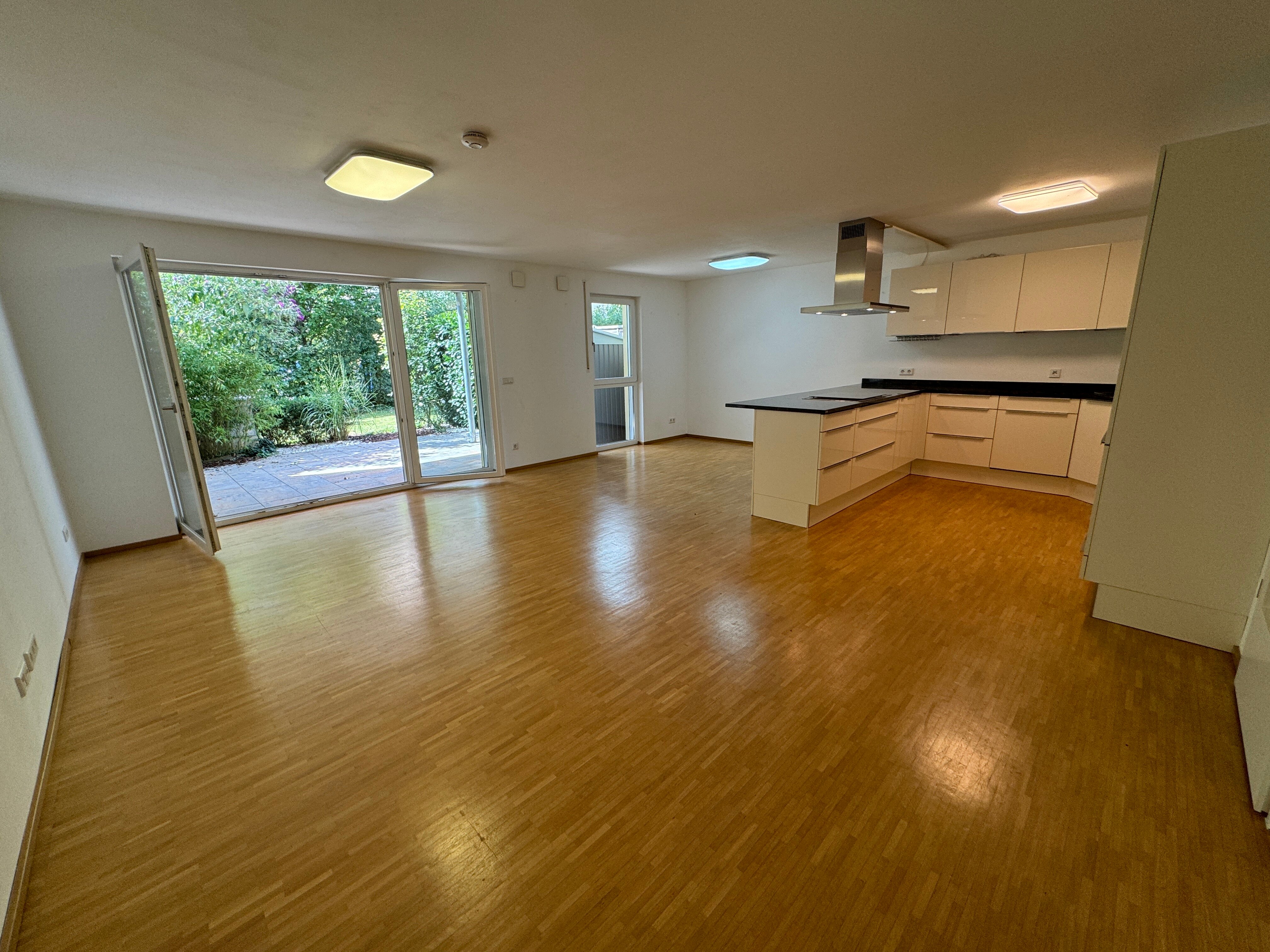 Terrassenwohnung zum Kauf provisionsfrei 554.000 € 3 Zimmer 94,3 m²<br/>Wohnfläche EG<br/>Geschoss ab sofort<br/>Verfügbarkeit Rollnerstraße 23A Maxfeld Nürnberg 90408