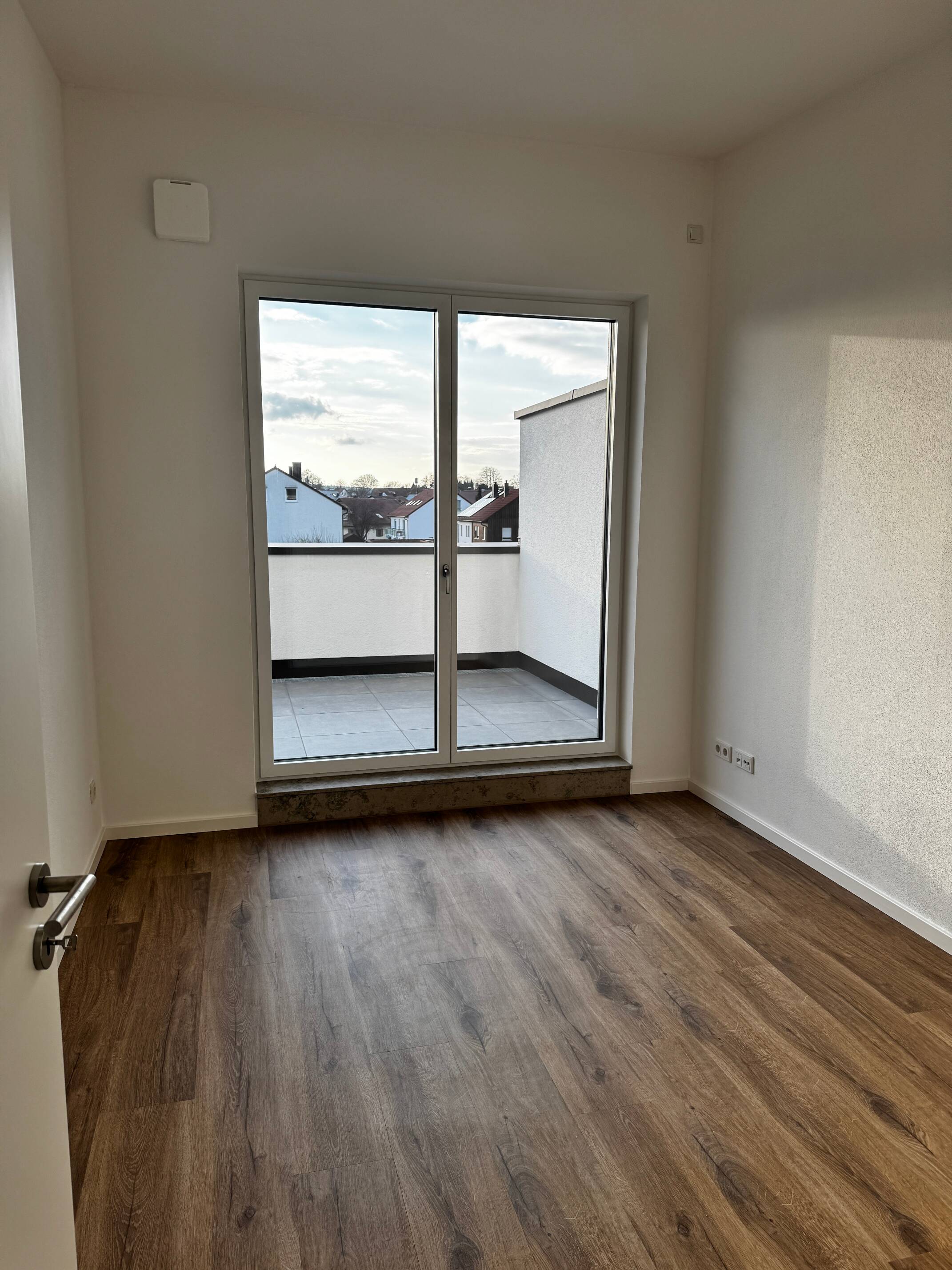 Exklusive, helle 3-Zimmer-Wohnung mit Dachterrasse – Kiefernstraße 24, 84030 Ergolding – Vorschaubild 11