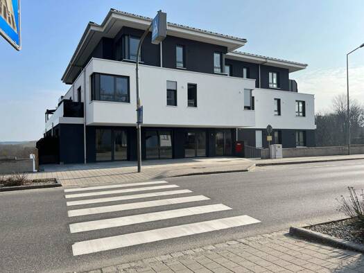 Wohnung zur Miete 870 € 2 Zimmer 75,7 m² EG frei ab 01.04.2026 Innstraße 3a Töging Töging a.Inn 84513