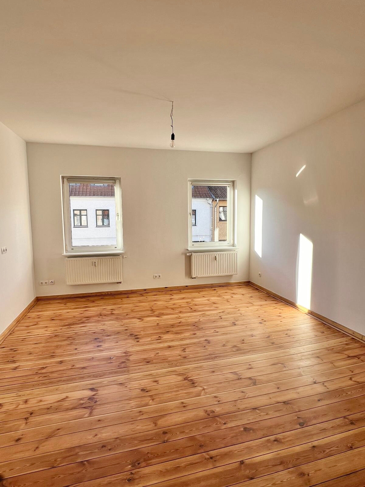 Wohnung zur Miete 580 € 2 Zimmer 77,7 m²<br/>Wohnfläche 1.<br/>Geschoss 01.01.2025<br/>Verfügbarkeit Wesenberg Wesenberg 17255