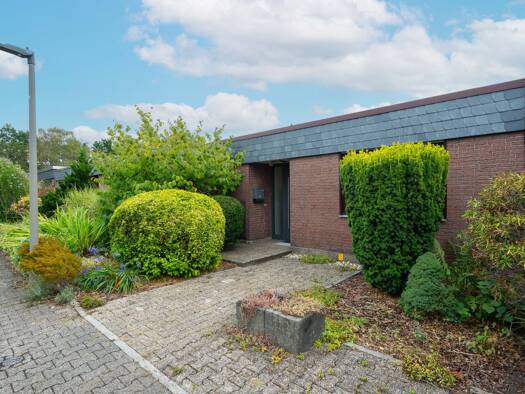 Bungalow zum Kauf 499.000 € 5 Zimmer 106 m² 311 m² Grundstück frei ab 01.03.2027 Aplerbeck Dortmund 44287