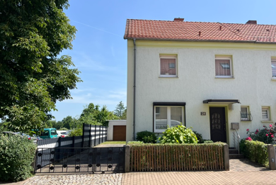 Haus zum Kauf 195.000 € 6 Zimmer 104 m² 597 m² Grundstück Karl-Liebkecht-Straße 24 Uelleben Gotha 99867