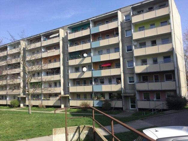 Wohnung zur Miete nur mit Wohnberechtigungsschein 559 € 4 Zimmer 77,5 m² 2. Geschoss frei ab 13.12.2025 Lise-Meitner-Str. 27 Gorbitz-Nord/Neu-Omsewitz Dresden 01169