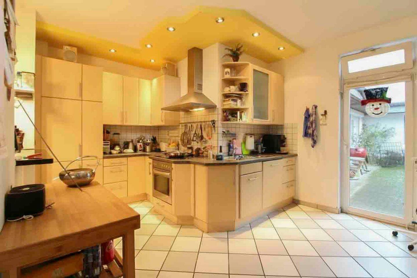 Immobilie in Norderstedt - Ein Haus - Zwei Möglichkeiten  Einfamilienhaus mit separatem Anbau - Bild 3