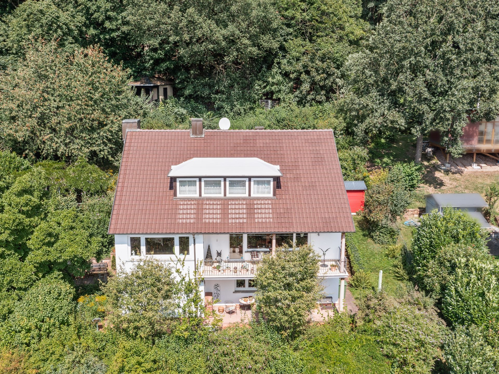 Einfamilienhaus zum Kauf 849.000 € 9,5 Zimmer 230,2 m²<br/>Wohnfläche 2.650 m²<br/>Grundstück Gelnhausen Gelnhausen 63571