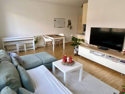 Wohnung zur Miete 355 € 2 Zimmer 48,1 m² 3. Geschoss frei ab sofort Gries Graz 8020