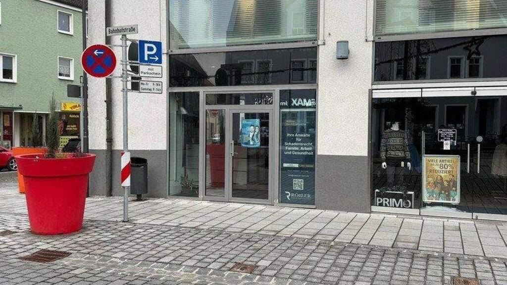 Laden zur Miete provisionsfrei 840 € 77 m² Verkaufsfläche Bahnhofstr. 13 Schwandorf 92421