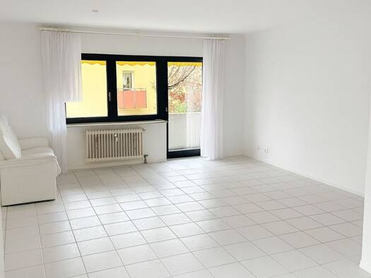 Wohnung zur Miete 1.050 € 3 Zimmer 95 m² Geschoss 2/4 frei ab sofort Vogelsangstraße Südoststadt Pforzheim 75173