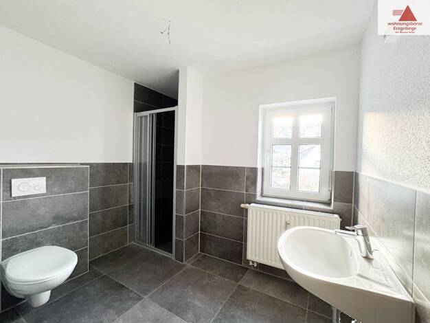 Wohnung zur Miete 775 € 5 Zimmer 120 m² 1. Geschoss Auerbacher Str. 10 Gornsdorf 09390