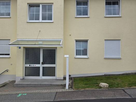 Terrassenwohnung zum Kauf provisionsfrei 285.000 € 2 Zimmer 66 m² Geschoss EG/3 frei ab 01.11.2026 Thalmassing Thalmassing 93107