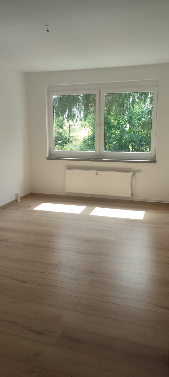 Wohnung zur Miete 320 € 3 Zimmer 64 m²<br/>Wohnfläche 2.<br/>Geschoss ab sofort<br/>Verfügbarkeit Breite Straße 46 Großalsleben Gröningen 39397