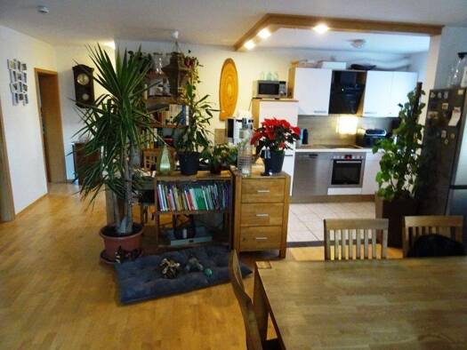 Wohnung zum Kauf 299.000 € 4 Zimmer 98 m² EG frei ab sofort Am Bergacker 3 Zapfendorf 96199