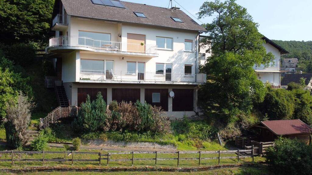 Einfamilienhaus zum Kauf 310.000 € 6 Zimmer 290 m² 818 m² Grundstück Neuerburg 54673