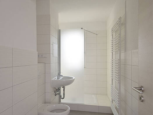 Wohnung zur Miete 458 € 3 Zimmer 59,5 m² 2. Geschoss frei ab sofort Paul-Suhr-Straße 48 Südstadt Halle (Saale) 06130