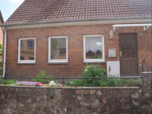 Doppelhaushälfte zur Miete 600 € 2,5 Zimmer 57 m² 350 m² Grundstück frei ab sofort Geesthacht 21502