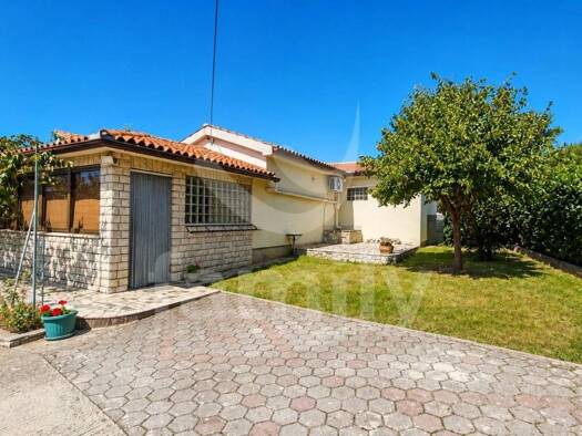 Haus zum Kauf 365.000 € 2 Zimmer 177 m² Tinjan