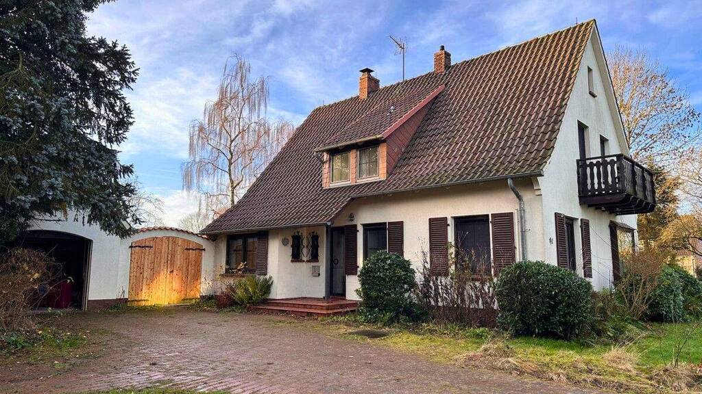 Einfamilienhaus zum Kauf 350.000 € 6 Zimmer 162,9 m² 2.800 m² Grundstück frei ab sofort Kirchhatten II Hatten / Kirchhatten 26209