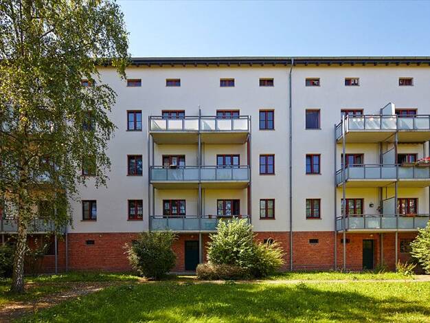 Wohnung zur Miete 298 € 2 Zimmer 45,9 m² frei ab 08.08.2026 Herweghstr. 1 Cracau Magdeburg 39114