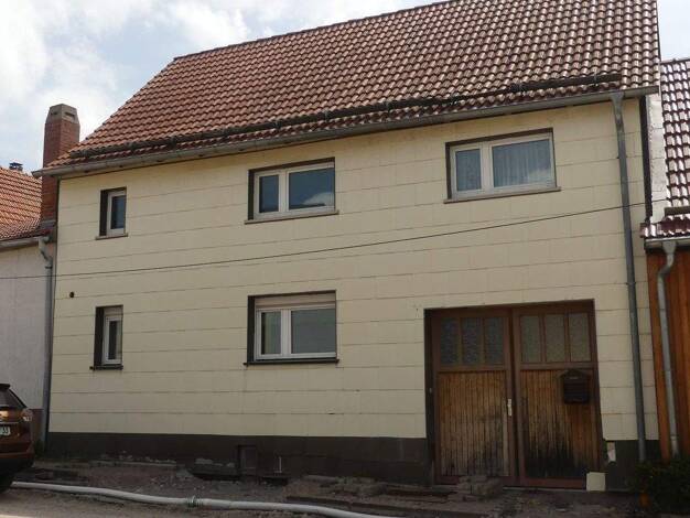Reihenmittelhaus zum Kauf 39.500 € 7 Zimmer 151 m² 290 m² Grundstück frei ab sofort Herdaische Str. 3 Ohrdruf 99885