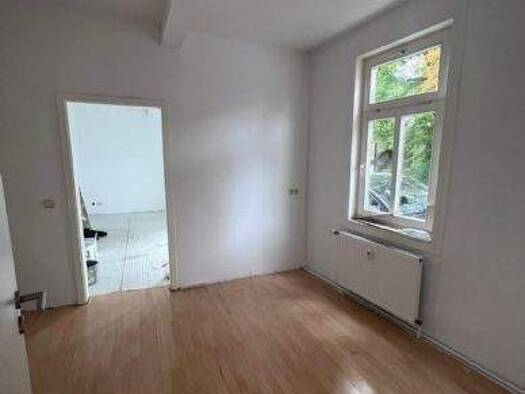 Wohnung zur Miete 525 € 3,5 Zimmer 75 m² EG frei ab sofort Klausstraße 40 Arnstadt 99310