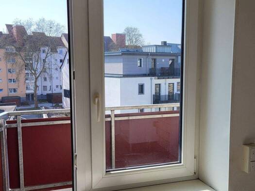 Studio zur Miete 370 € 1 Zimmer 40,4 m² 3. Geschoss frei ab 15.04.2026 Neustadt 21 Gießen 35390