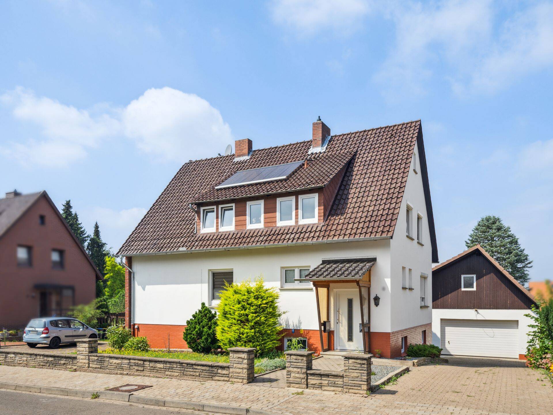 Mehrfamilienhaus zum Kauf 330.000 € 6 Zimmer 142 m²<br/>Wohnfläche 674 m²<br/>Grundstück Sülbeck Nienstädt 31688